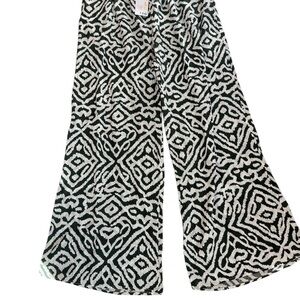 Primark | Green and Cream Patterned Pants